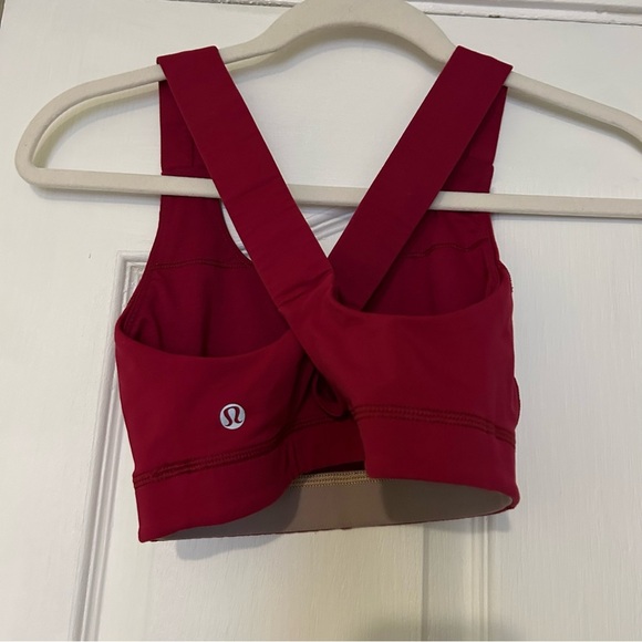 Lululemon magenta Keyhole Sports Bra - Picture 1 of 10